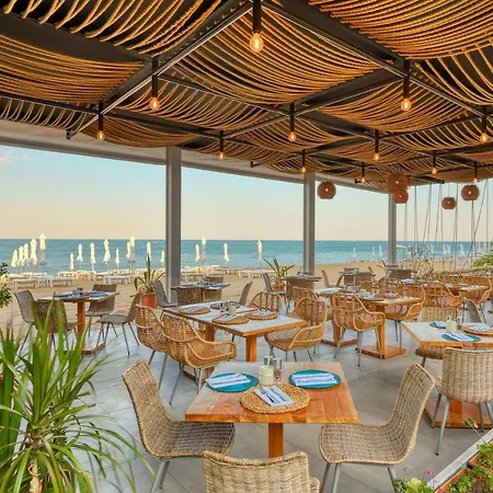 Отель Grifid Encanto