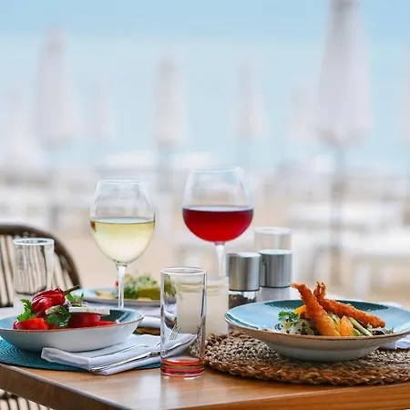 Grifid Encanto Золотые Пески