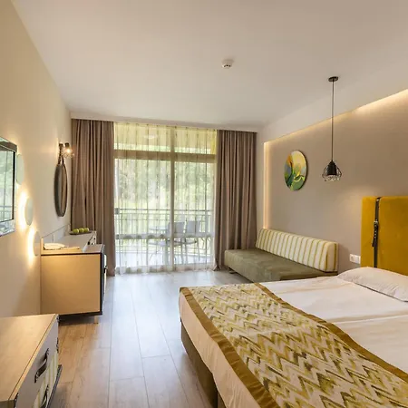 Отель Grifid Encanto 4*